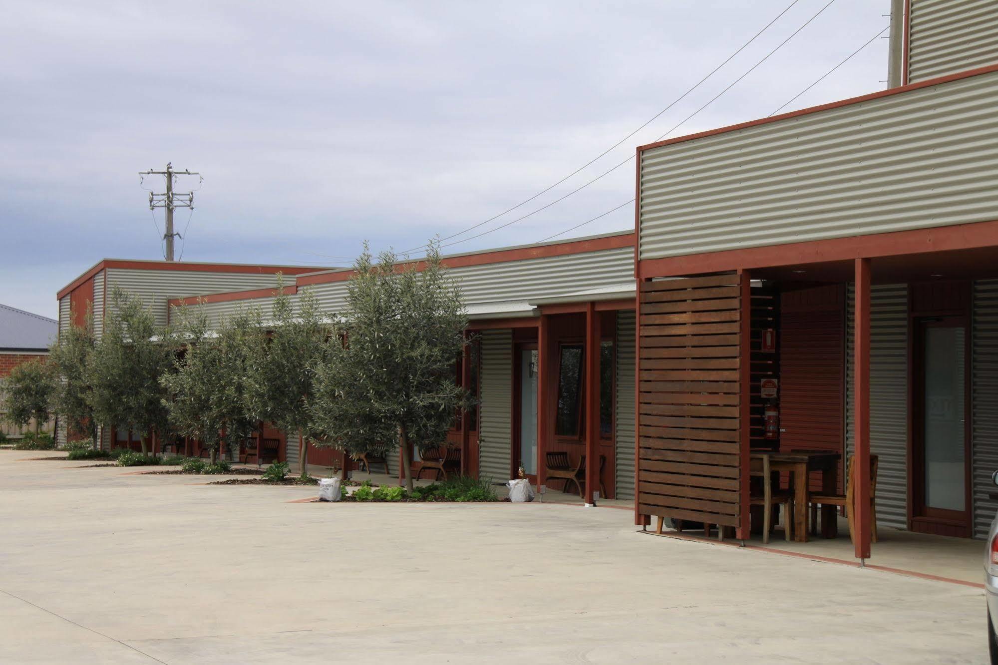 Bairnsdale Motel Экстерьер фото