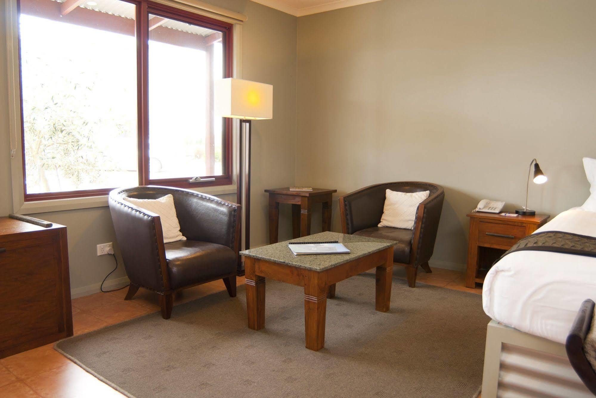 Bairnsdale Motel Экстерьер фото