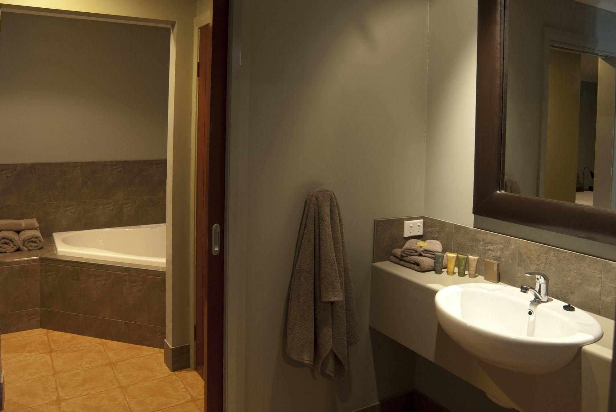 Bairnsdale Motel Экстерьер фото