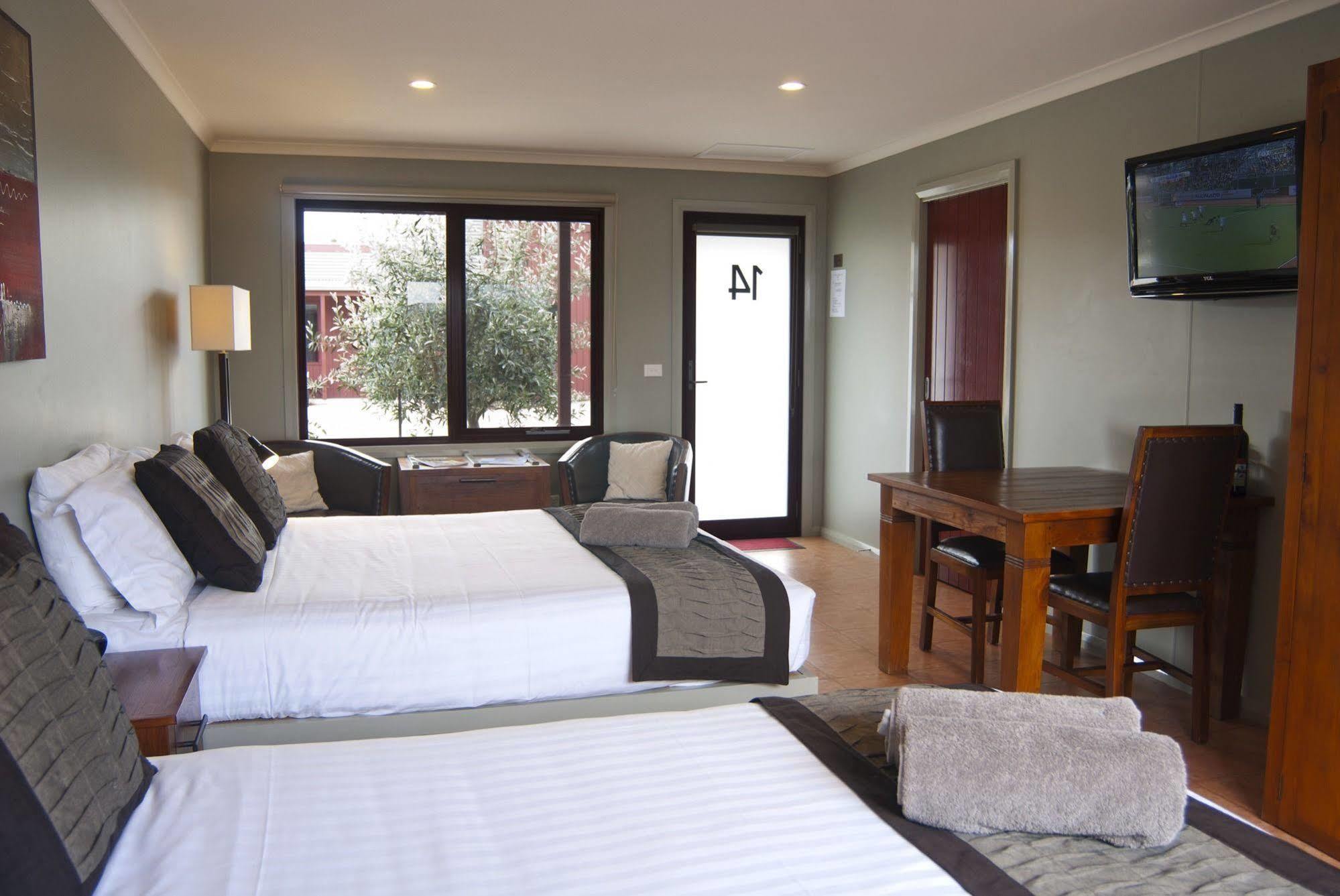 Bairnsdale Motel Экстерьер фото