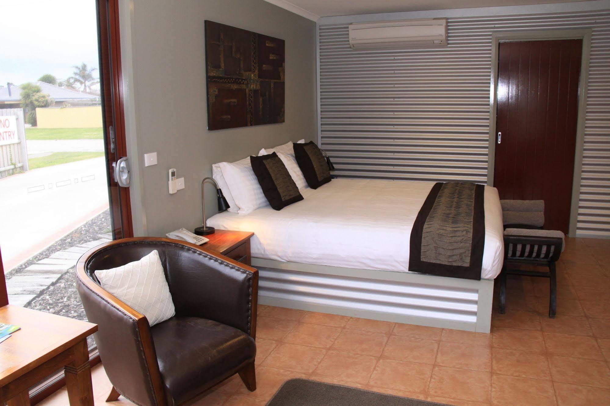 Bairnsdale Motel Экстерьер фото